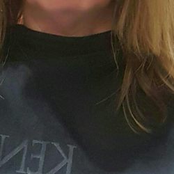 The uneven cut from a different salon.