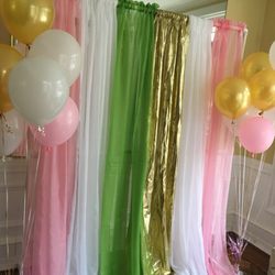 Twenty Nine 11 Events by Andrea - Basic balloon bouquet with backdrop