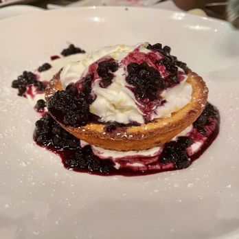 Cooper’s Hawk Winery & Restaurant - Lemon Butter Cake - American Near Me - Jacksonville, Florida