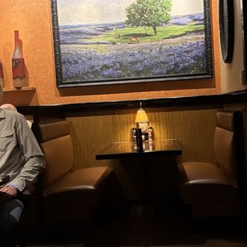 LongHorn Steakhouse - Pretty sure I know this artist. - Steakhouses Near Me - Denton, Texas LongHorn Steakhouse - Pretty sure I know this artist. - Steakhouses Near Me - Denton, Texas