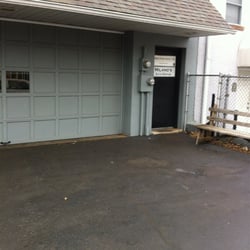 Rick Milano's Auto Repair - Entrance to shop