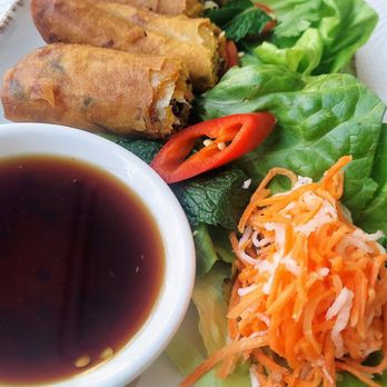 Le Colonial - Vietnamese Near Me - Chicago, Illinois