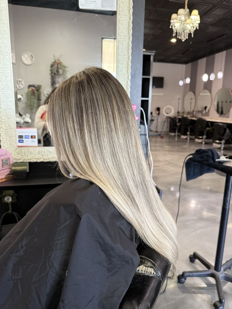 Glam By Alondries Logo