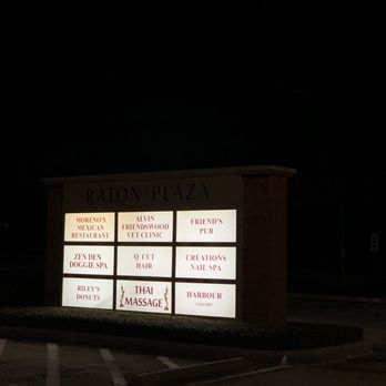Q Cuts - FM 528 signage - Hair Salons Near Me - Friendswood, Texas Q Cuts - FM 528 signage - Hair Salons Near Me - Friendswood, Texas