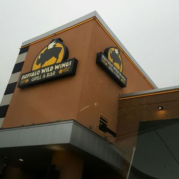 Buffalo Wild Wings - Chicken Wings Near Me - Berwyn, Illinois Buffalo Wild Wings - Chicken Wings Near Me - Berwyn, Illinois