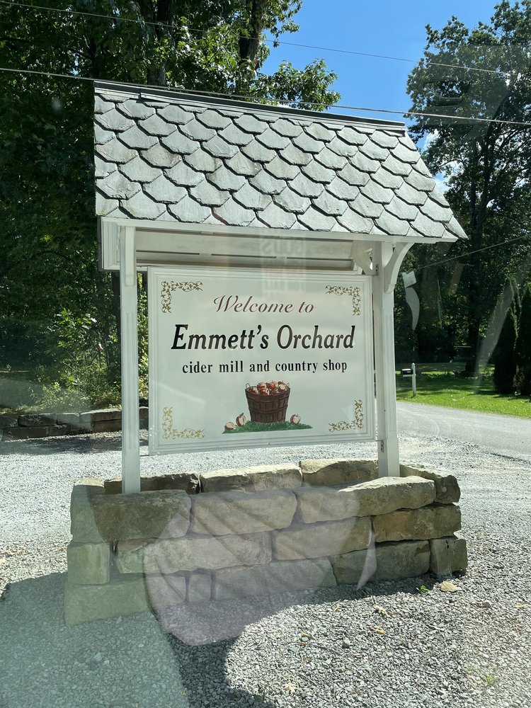 Food from Emmett’s Orchard