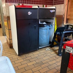 El Taco De Mexico - Trashy trash