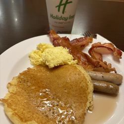 Holiday Inn Rock Hill - Breakfast