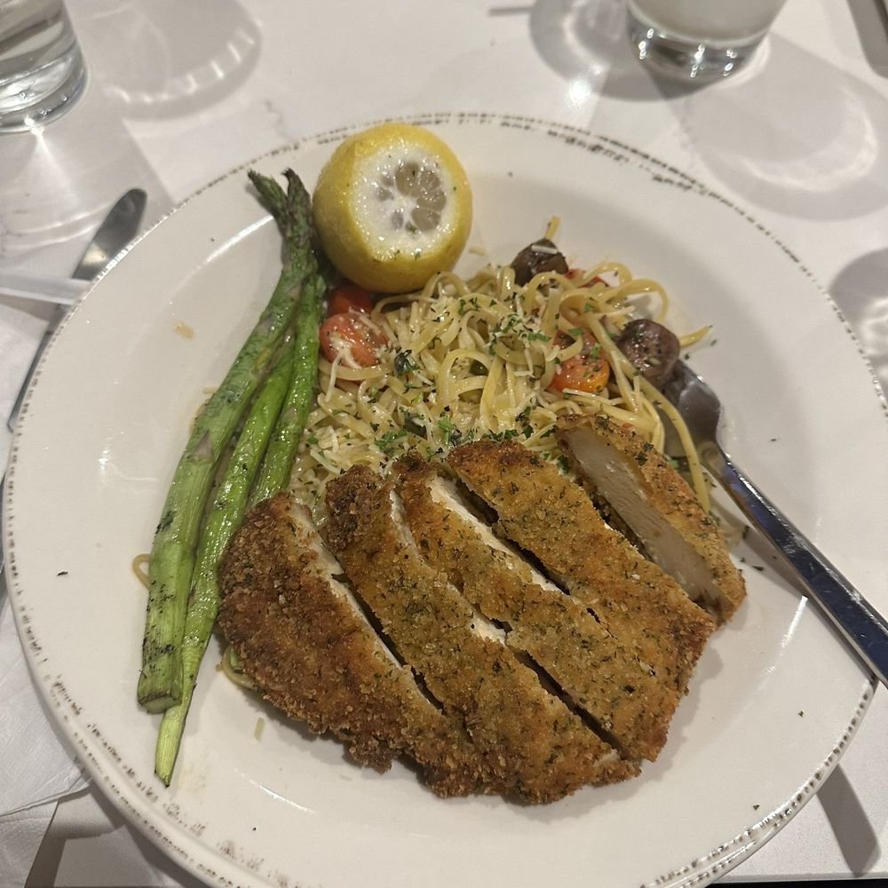 Tula's Kitchen - Chicken scallopini - New American Near Me - Albuquerque, New Mexico Tula's Kitchen - Chicken scallopini - New American Near Me - Albuquerque, New Mexico