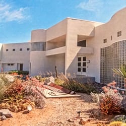 Jan Jessie Jocoy & Associates - Image of a modern design home, where Jan Jessie Jocoy conducted an estate sale July 2015.