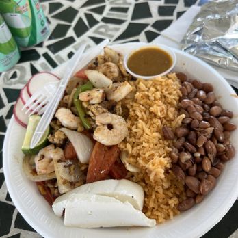 El Dollar Taqueria - Shrimp chicken plate delicious - Mexican Near Me - Lost Hills, California
