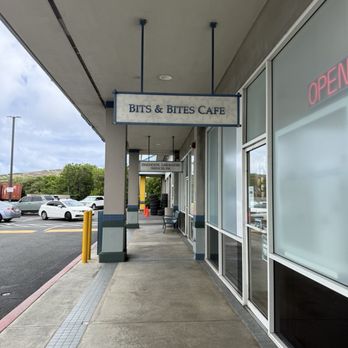Bits & Bites Cafe - Outside - Coffee & Tea Near Me - honolulu, Hawaii Bits & Bites Cafe - Outside - Coffee & Tea Near Me - honolulu, Hawaii