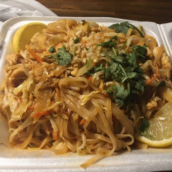 Sushi Xuan - Pad Thai with chicken!! Huge portions  and taste amazing! - Sushi Bars Near Me - Albuquerque, New Mexico
