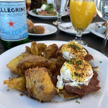 Cliff Dining Pub - Eggs Benedict - Sushi Bars Near Me - Draper, Utah Cliff Dining Pub - Eggs Benedict - Sushi Bars Near Me - Draper, Utah