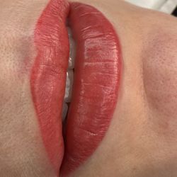 Best Permanent Makeup - Lip Blushing is a great way to emphasize your beaty!