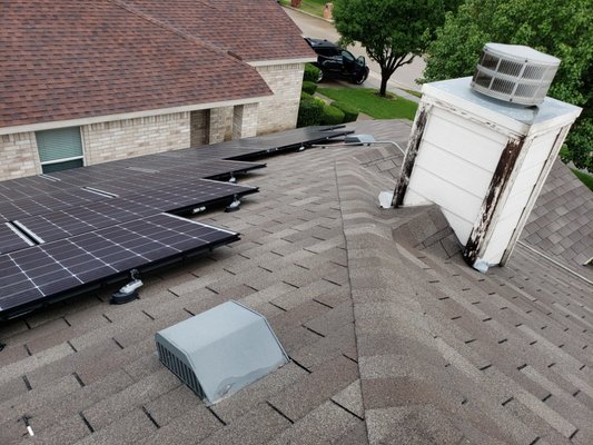 Amer-ricon Construction and Roofing Logo