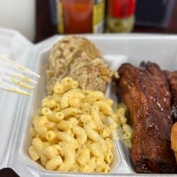 Southern Fryers - Best Mac n cheese on the planet.  I said what I said.