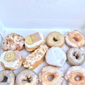 Cardigan Donuts - Dozen with extra blueberry, old fashioned, key lime pie donuts! - Donuts Near Me - Minneapolis, Minnesota Cardigan Donuts - Dozen with extra blueberry, old fashioned, key lime pie donuts! - Donuts Near Me - Minneapolis, Minnesota