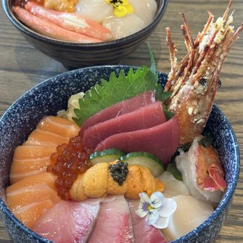 Tora - Chirashi Don + Hokkaido Uni (front), Tora Don (back) - Izakaya Near Me - Brooklyn, New York Tora - Chirashi Don + Hokkaido Uni (front), Tora Don (back) - Izakaya Near Me - Brooklyn, New York