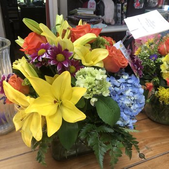 Clifford's Flowers - Florists Near Me - Quincy, Massachusetts Clifford's Flowers - Florists Near Me - Quincy, Massachusetts