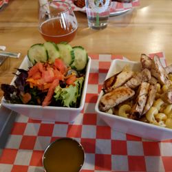 Civilian Brewing Corps - Chicken mac-and-cheese with side salad and German-style wheat beer