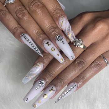 Modern Nails - Nail Salons Near Me - Milwaukee, Wisconsin