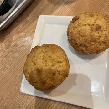 Double B's BBQ - Cornbread - Barbeque Near Me - West Allis, Wisconsin