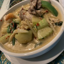 Green curry with mixed meat Green curry with mixed meat