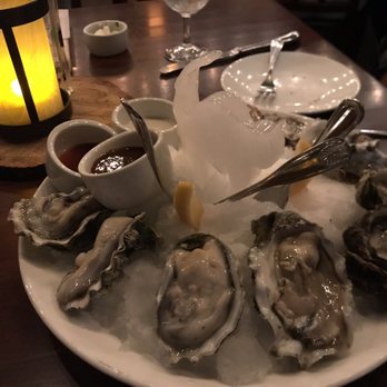 Glen Ellen Inn - Oyster sampler... very good! - Vacation Rentals Near Me - Glen Ellen, California Glen Ellen Inn - Oyster sampler... very good! - Vacation Rentals Near Me - Glen Ellen, California
