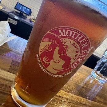 Coastal Cravings - Red Oak Amber - Seafood Near Me - Duck, North Carolina Coastal Cravings - Red Oak Amber - Seafood Near Me - Duck, North Carolina