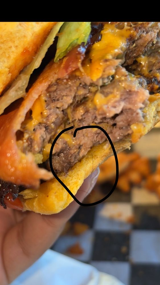 Food from Pounders Pub & Grub