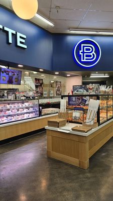 Paris Baguette by null