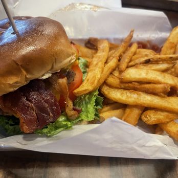 INC 82 Brewing - Breakfast burger with fries - Breweries Near Me - Dublin, California