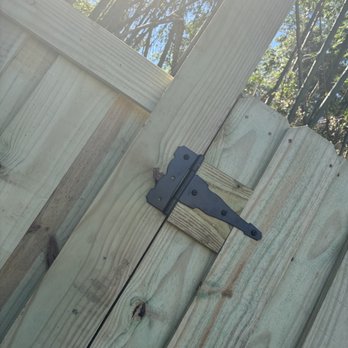 Renowned Renovations - Hinge used for gate - Decks & Railing Near Me - Lancaster, South Carolina