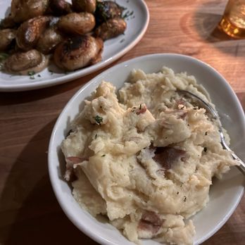 Echo & Rig - Mash potatoes with cheddar - Steakhouses Near Me - Sacramento, California