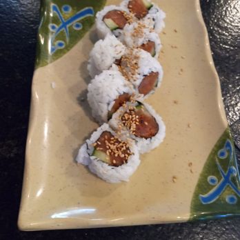Chinitas - Spicy tuna roll...very good! - Sushi Bars Near Me - Henderson, Nevada