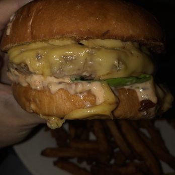 The Long Island Bar - Ladies The L. I. Burger - Cocktail Bars Near Me - Brooklyn, New York The Long Island Bar - Ladies The L. I. Burger - Cocktail Bars Near Me - Brooklyn, New York