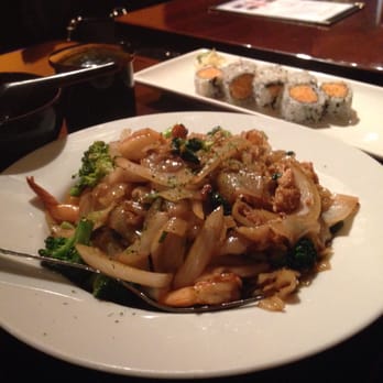 Sushi Island - Drunk man's noodles with shrimp - Sushi Bars Near Me - Elmhurst, New York Sushi Island - Drunk man's noodles with shrimp - Sushi Bars Near Me - Elmhurst, New York