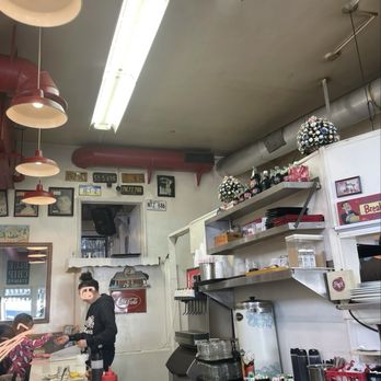 Junes Cafe - The atmosphere - Breakfast & Brunch Near Me - Santa Ana, California