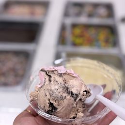 Chocolate cookie ice cream Chocolate cookie ice cream