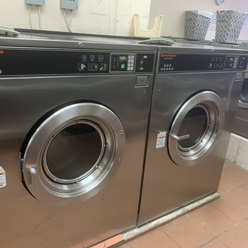 Jorge’s Coin Laundry - Laundry Services Near Me - Miami, Florida