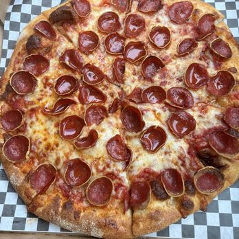 Tavern Pizza - Pepperoni Pizza - Pizza Near Me - Bellevue, Pennsylvania Tavern Pizza - Pepperoni Pizza - Pizza Near Me - Bellevue, Pennsylvania