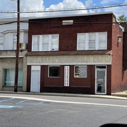The Avenue Laundromat