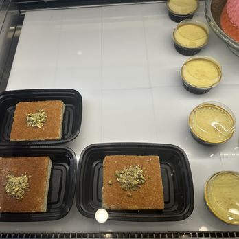 Pompadour - Beverly Hills - Traditional kanafeh and classic crème brûlée - Patisserie/Cake Shop Near Me - Beverly Hills, California