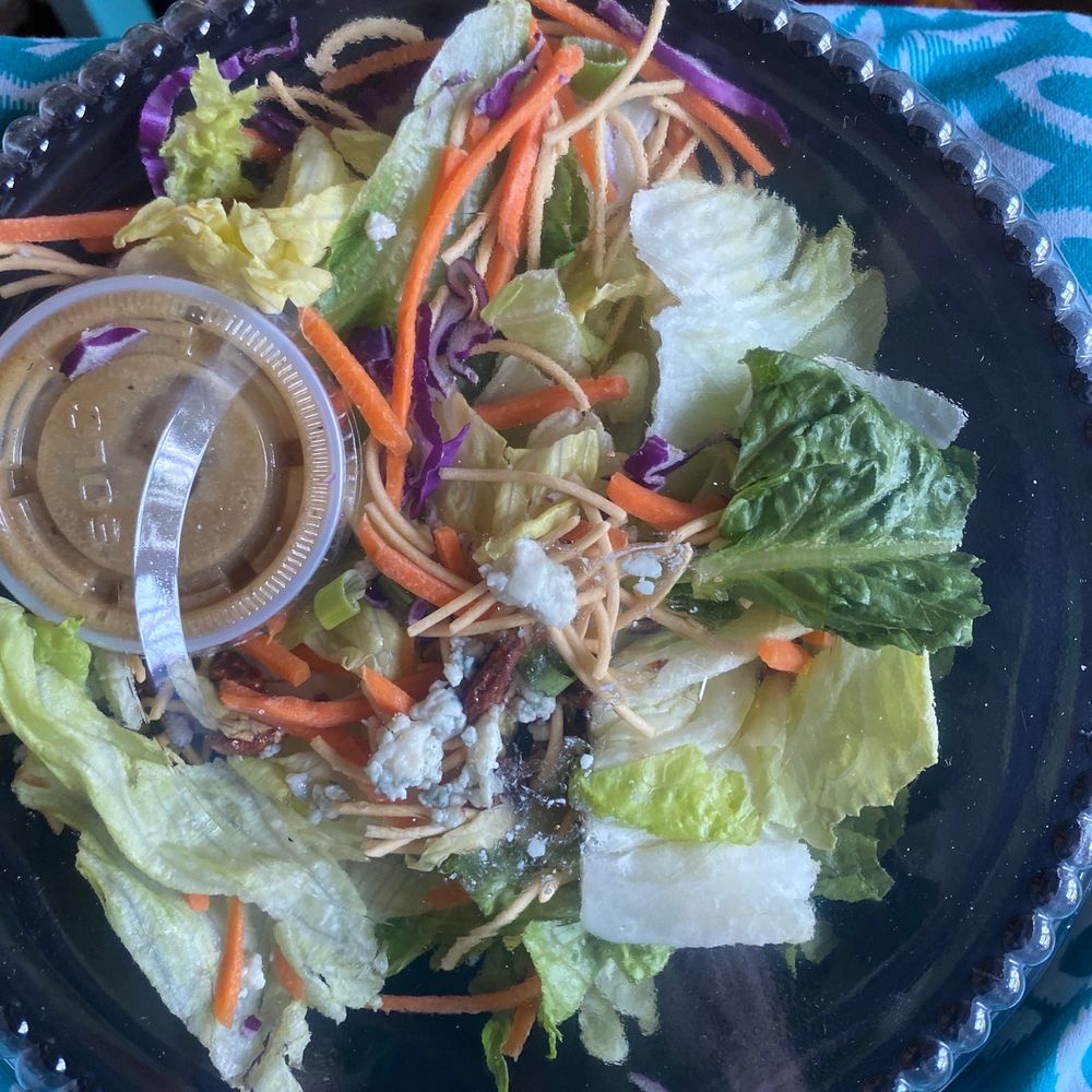 Outback Steakhouse - It's a lovely salad but if isn't chopped. - Steakhouses Near Me - Memphis, Tennessee