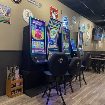 BJ's Crafty Tap - Beer Bar Near Me - Pewaukee, Wisconsin BJ's Crafty Tap - Beer Bar Near Me - Pewaukee, Wisconsin