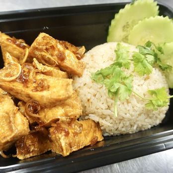 Bangkok Roosters - Lemongrass Tofu - Thai Near Me - Seattle, Washington