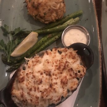 Phillips Seafood - Crab Mac and cheese - Seafood Near Me - Baltimore, Maryland