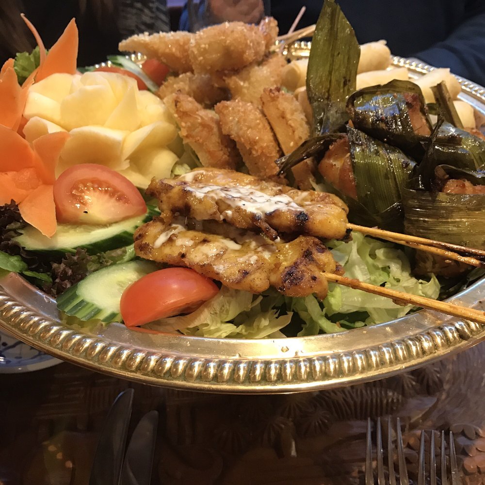 Thai Emerald Restaurant - Mixed starters - Thai Near Me - Cirencester, GLS Thai Emerald Restaurant - Mixed starters - Thai Near Me - Cirencester, GLS