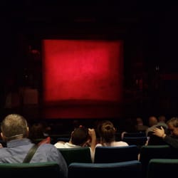 Sala Pablo Picasso - Para tratarse de una obra que se llama "Red", la escenografía parece estar bien xD